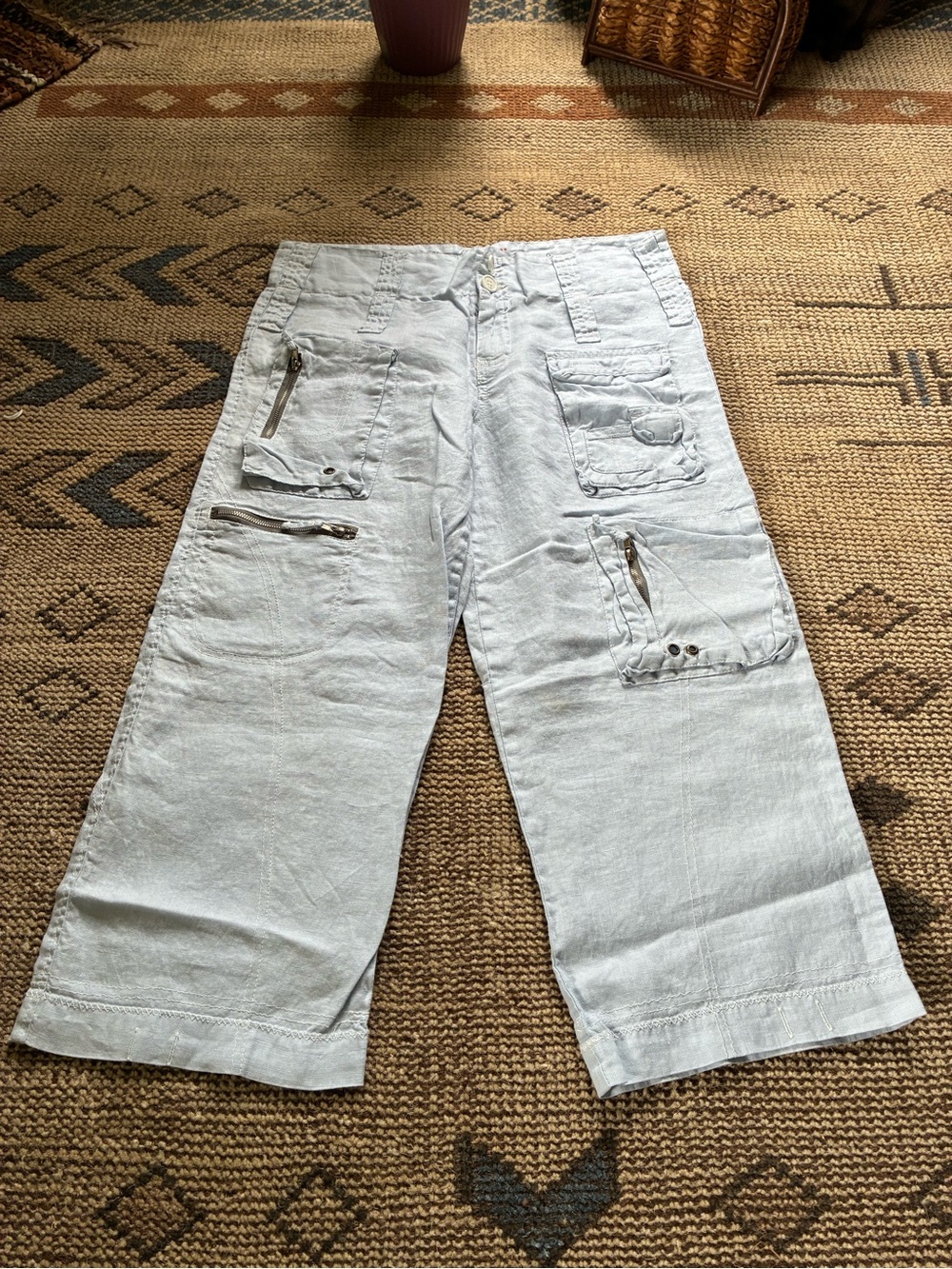 Women's Light blue Cargo Shorts with Multiple Utility Pockets